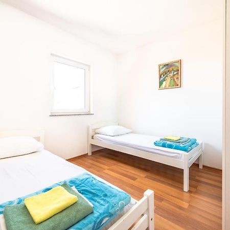 Apartment Damir Novalja Kültér fotó